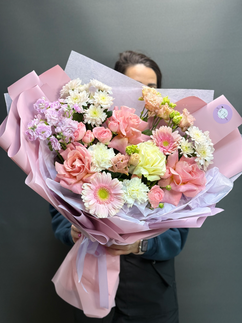 Букет «Сад Нежных Тонов» от интернет-магазина цветов в 