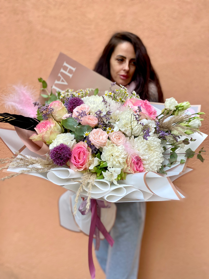 Букет «Цветной Вихрь» от интернет-магазина цветов в 