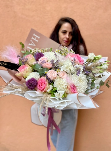 Букет «Цветной Вихрь» от интернет-магазина цветов в 