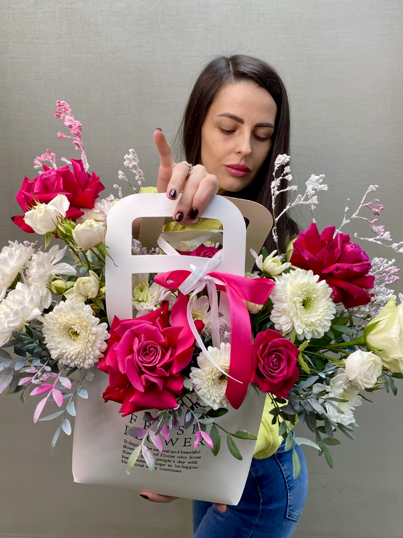 Сумочка «Розовое Признание» от интернет-магазина цветов в 