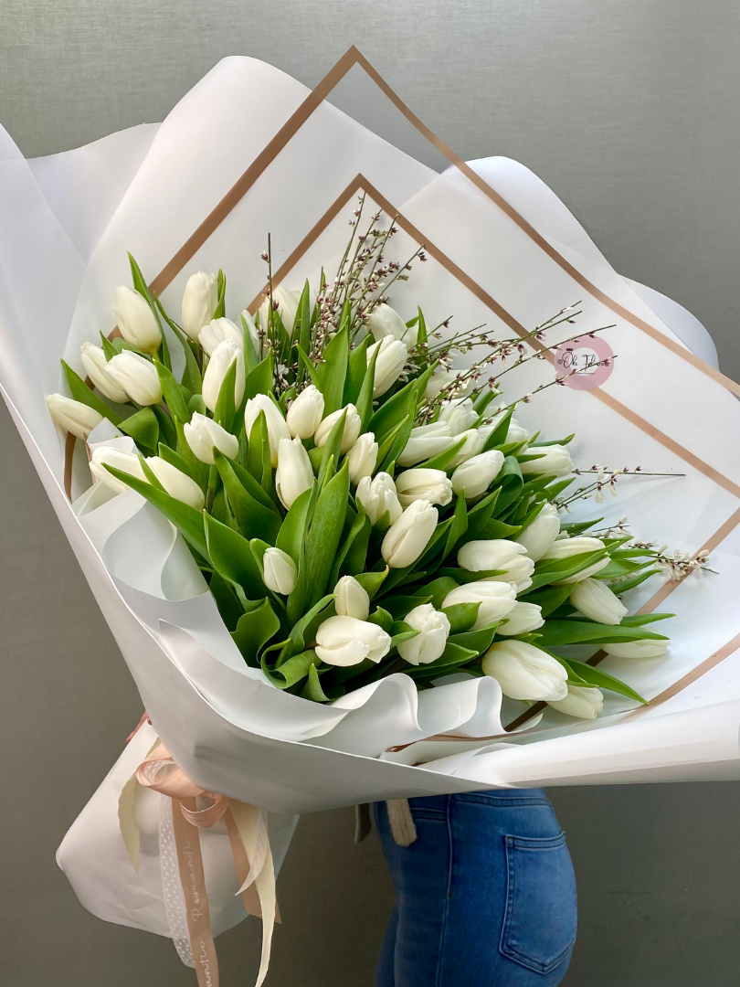 51 белый тюльпан от интернет-магазина цветов в 