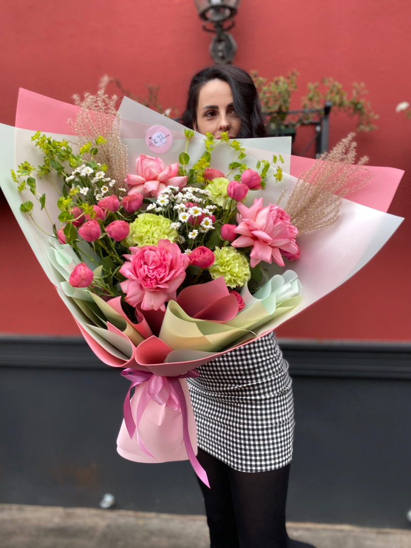 Букет «Вихрь» от интернет-магазина цветов в 