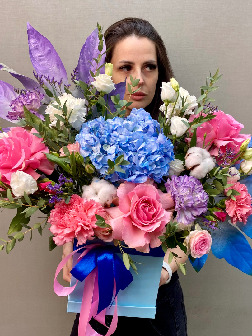 Композиция «Цветной Фейерверк» от интернет-магазина цветов в 