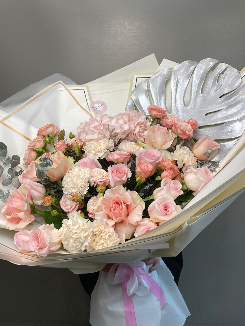 Букет «Парижская нежность» от интернет-магазина цветов в 