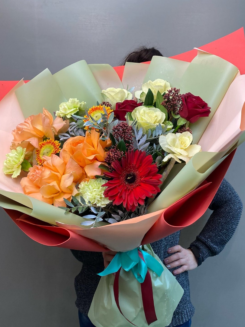Букет «Тёплый акцент» от интернет-магазина цветов в 