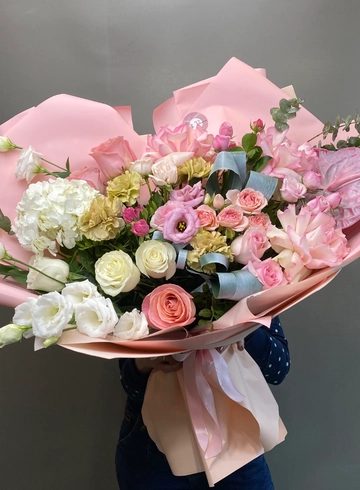 Букет «Розовый рассвет» от интернет-магазина цветов в 