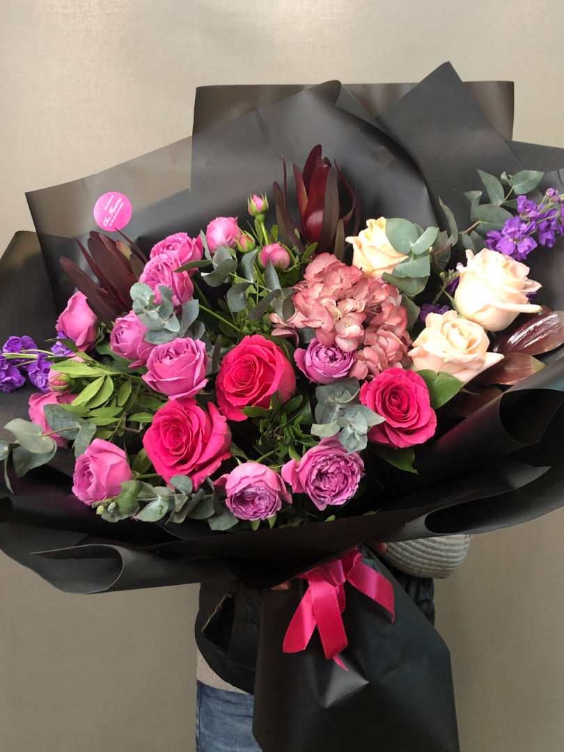 Букет «Вечерняя элегантность» от интернет-магазина цветов в 