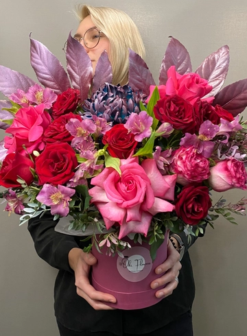 Букет “Вечерняя магия” от интернет-магазина цветов в 