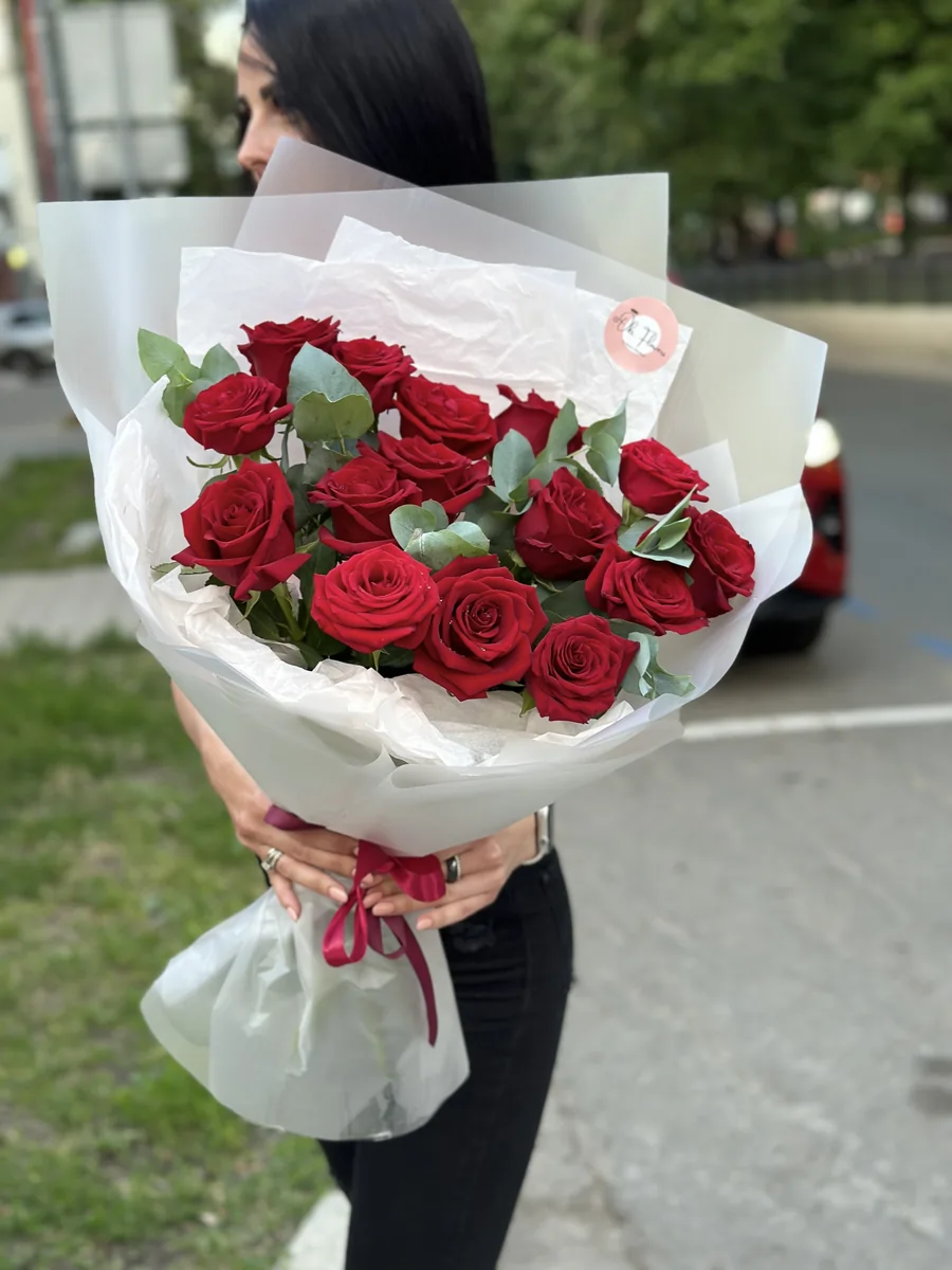 Букет «Алая классика»